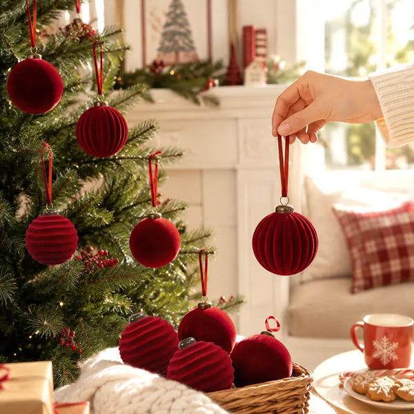 🎁16-Piece Red Velvet Flocked Christmas Ornaments