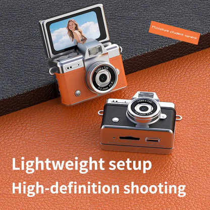 🎁1080P Mini Keychain Digital Camera – Retro Pocket Camera with Flip Screen & Flash, 32GB/64GB Card & Charging Cable Included
