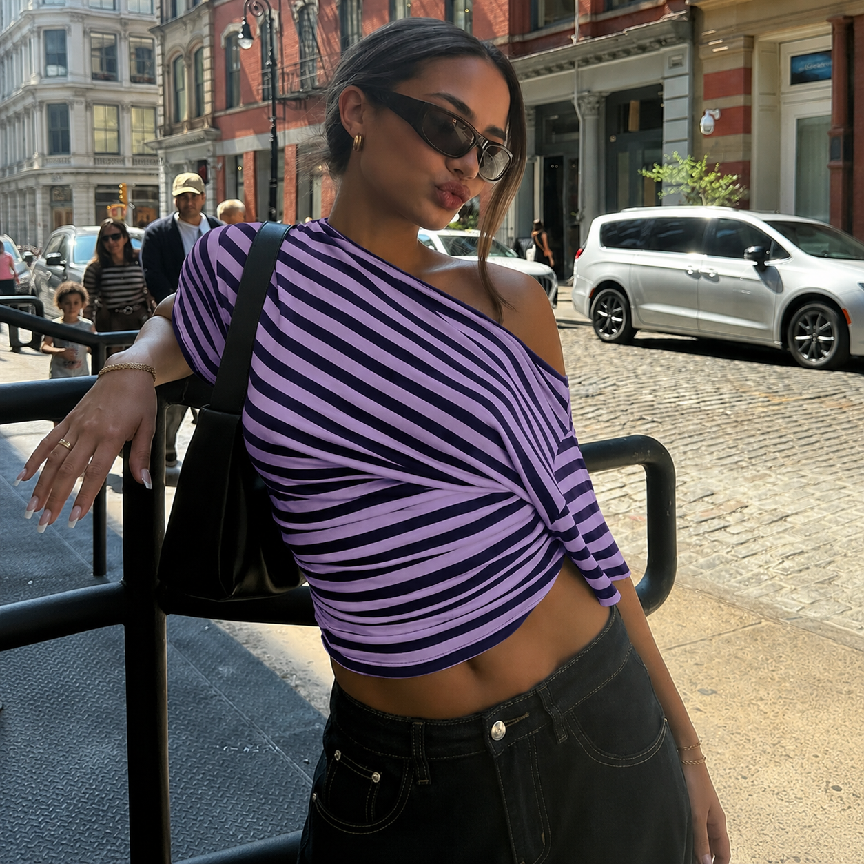 Women's Chic One-Shoulder Striped Twist Crop Top