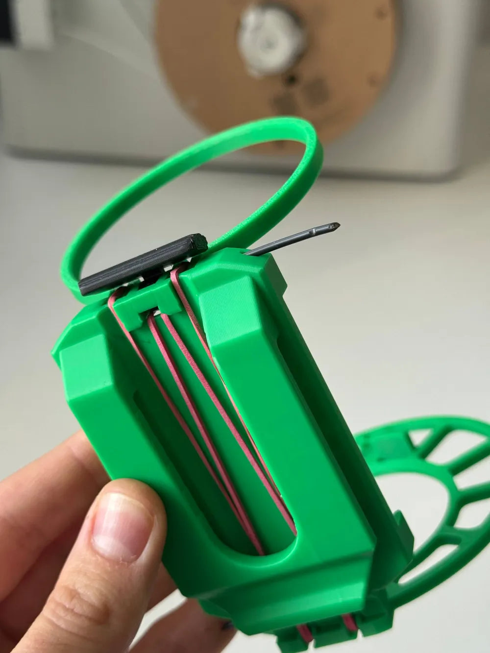 🥤 Foldable Belt Beverage Holder,Hands-Free Outdoor Cup Clip