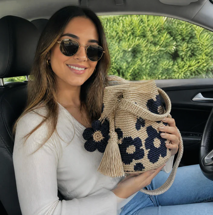 Handmade Flower Crochet Tote Bag – Exquisite Handwoven Cotton Yarn Shoulder Bag