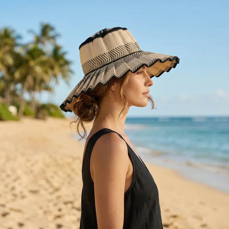 Women’s Foldable Straw Sun Hat 👒☀️ | UPF 50+ Wide Brim Ponytail Beach Visor