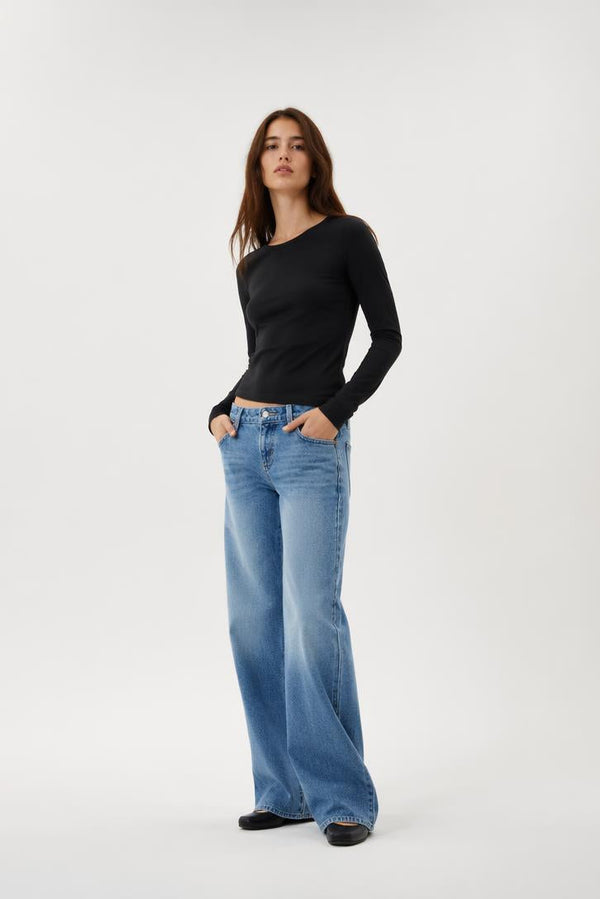 Damen-Zoe-Jeans im Girlfriend-Schnitt, niedrige Leibhöhe, mittelblaue Waschung